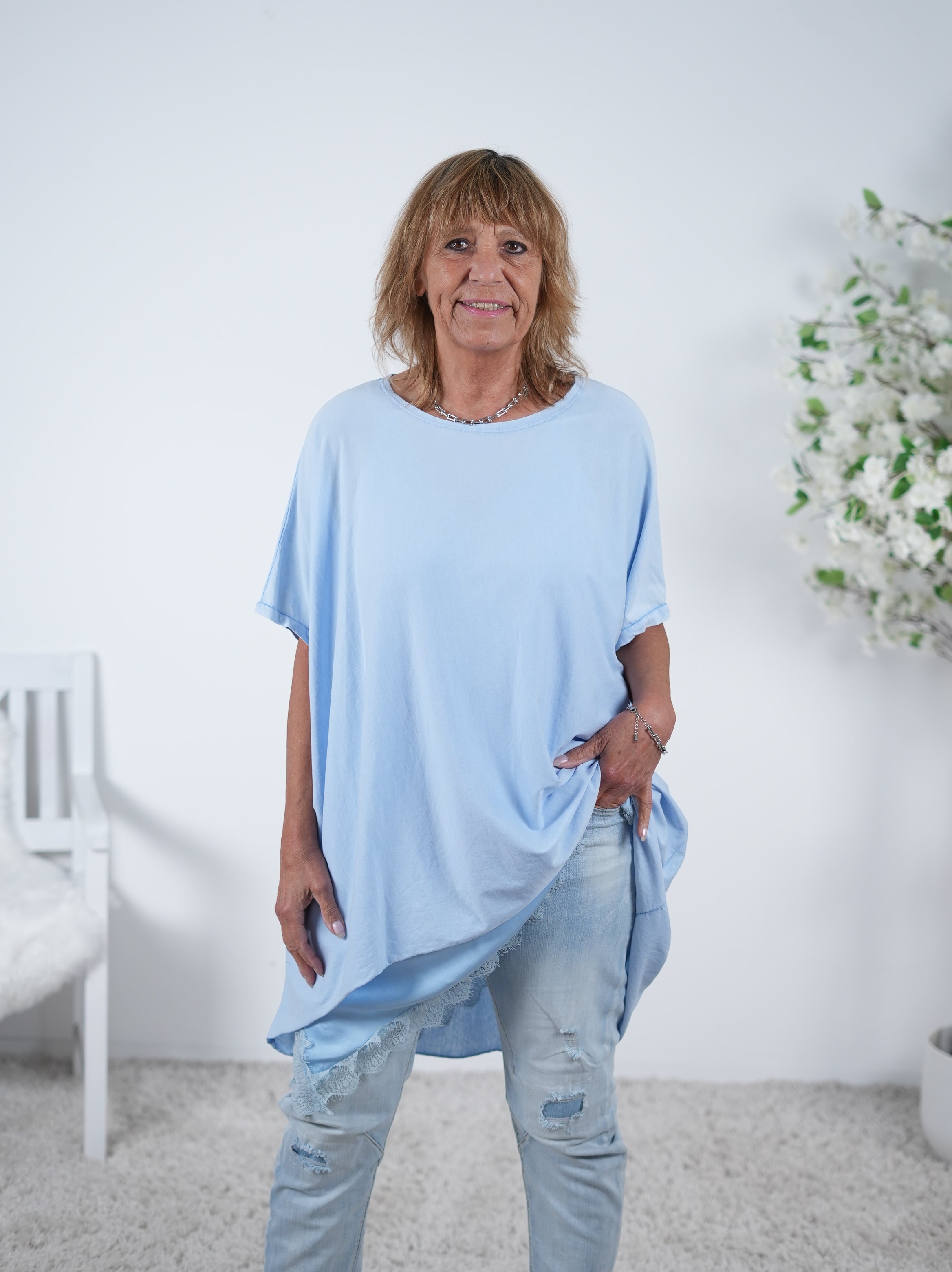 oversize Basic Shirt im Vokuhila Schnitt One Size (ca Gr. 42 44 "oversize"-48 50) Blau