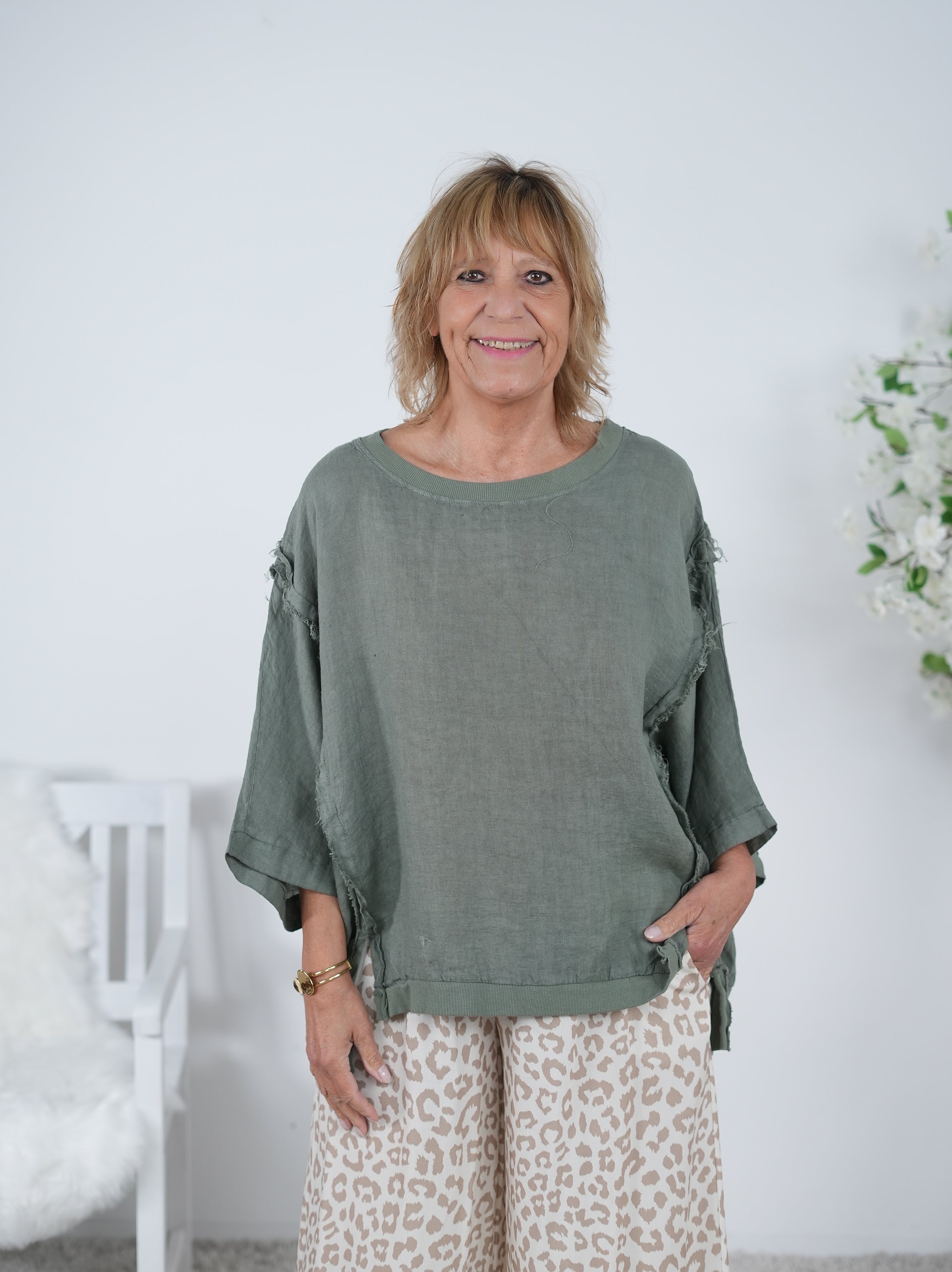 oversize Leinen Shirt mit Außennaht Einheitsgröße (ca Gr. 40"oversize"-46) Olive