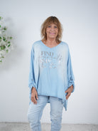 oversize Shirt im Jeans Look