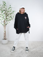 oversize Shirt mit Kapuze und Skull Patch One Size (ca Gr. 44 "oversize"-50) Schwarz