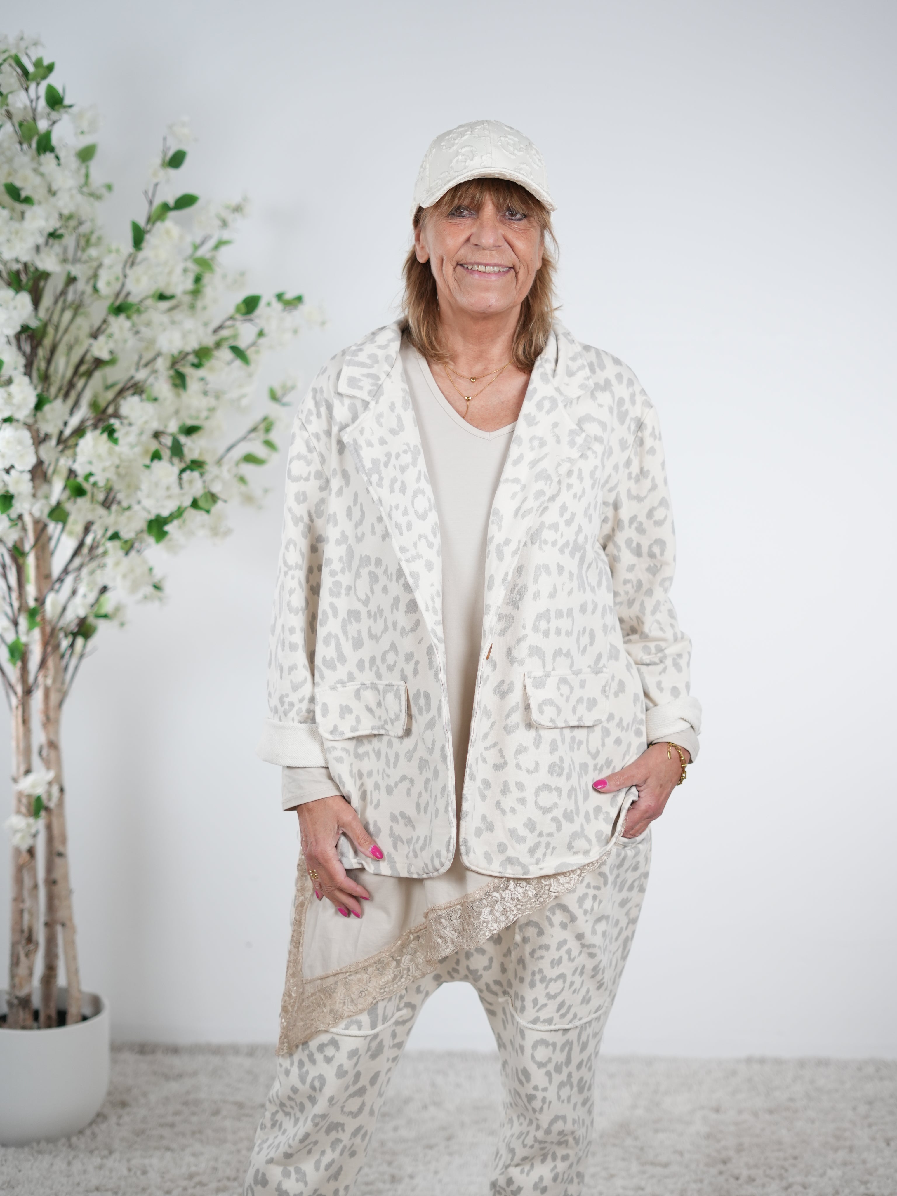 oversize Sweaty Blazer im Leo Look One Size (ca Gr. 40 "oversize"-46) Beige