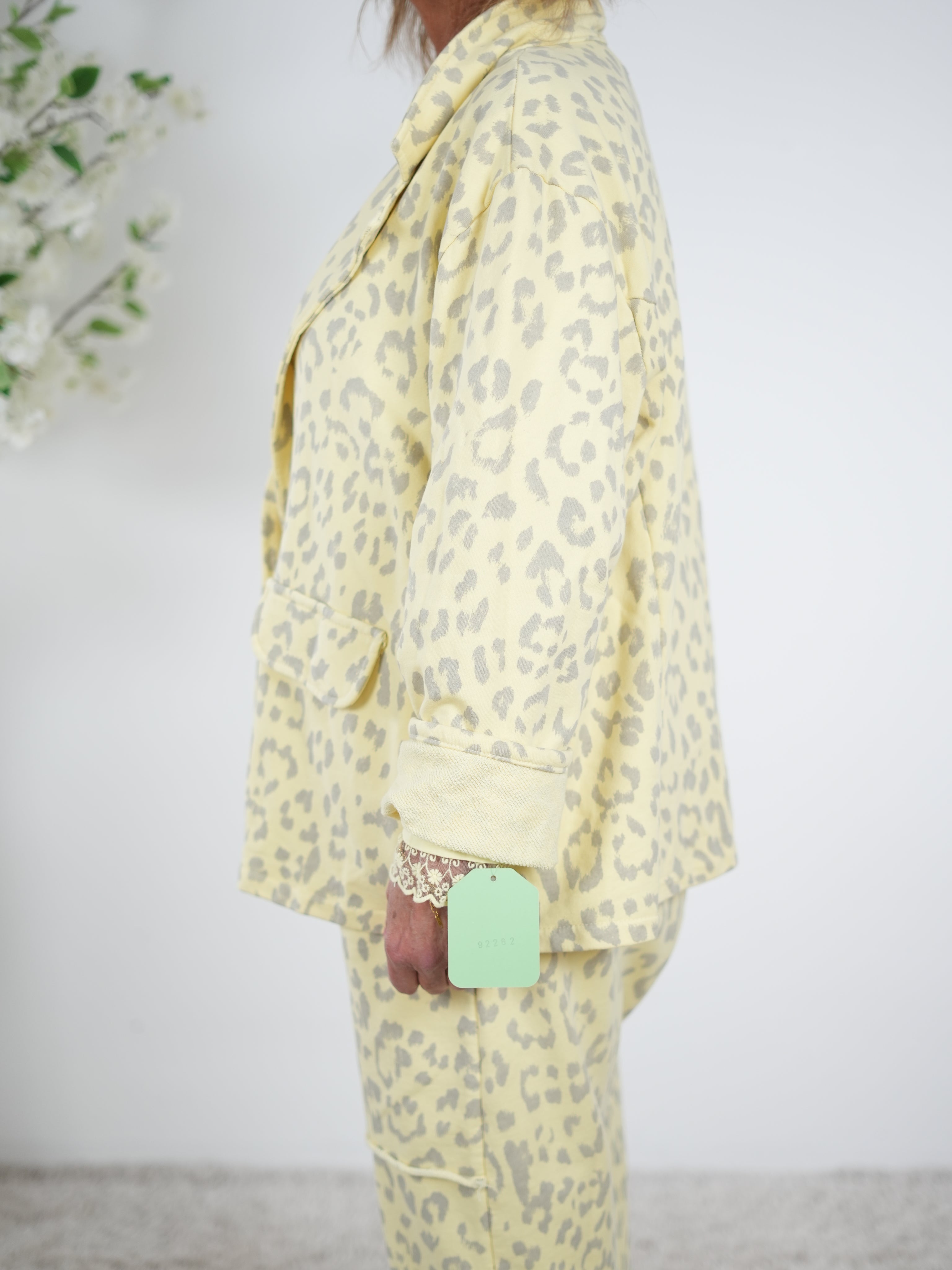 oversize Sweaty Blazer im Leo Look