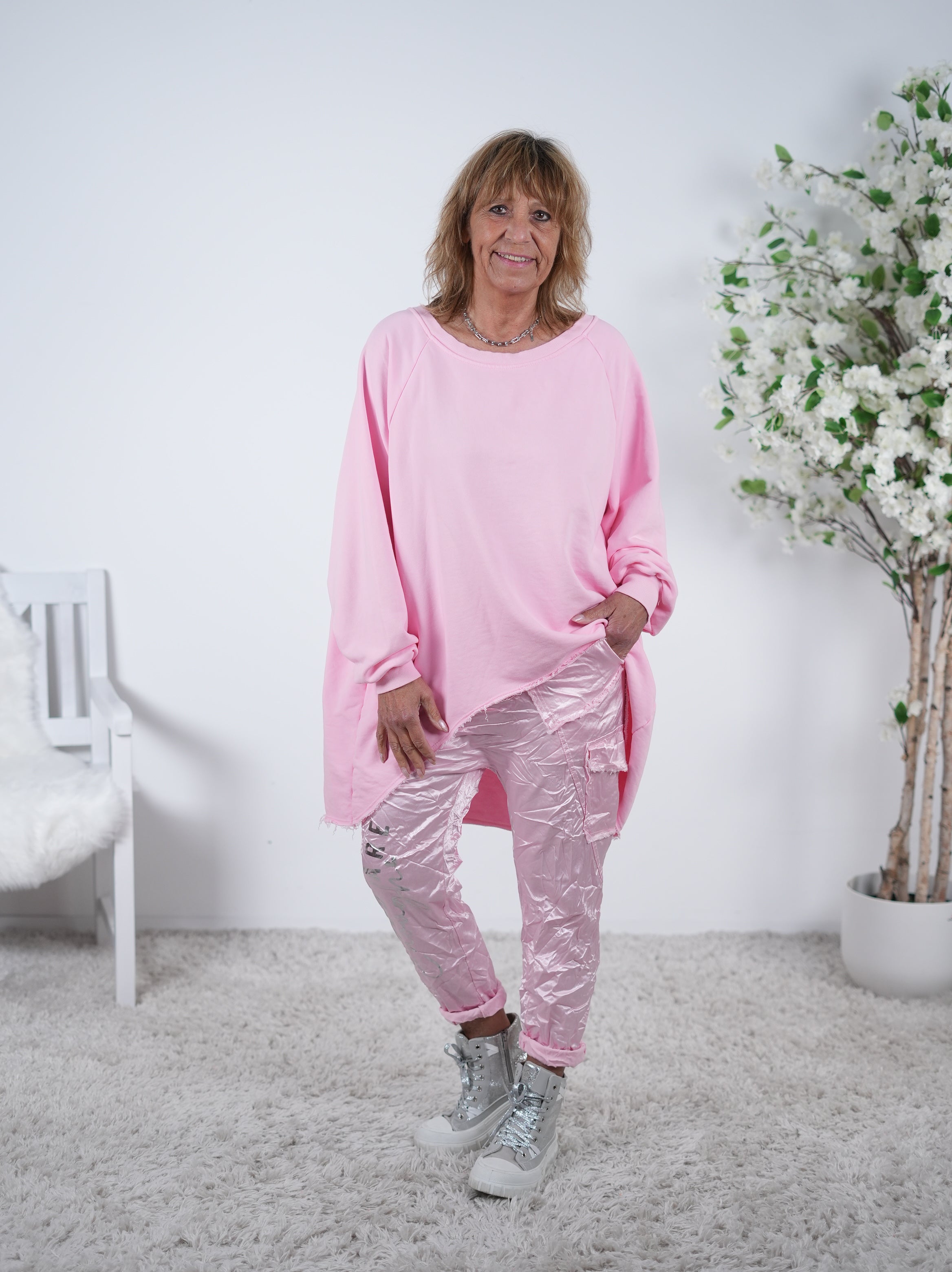 Oversize Sweaty im Vokuhila Schnitt