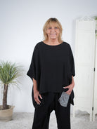 Oversize Viskose Shirt mit Rundhalsausschnitt Schwarz