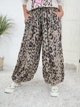 Pumphose im Leo Look Taupe