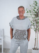 Shirt im Materialmix mit Netz Elementen Grau