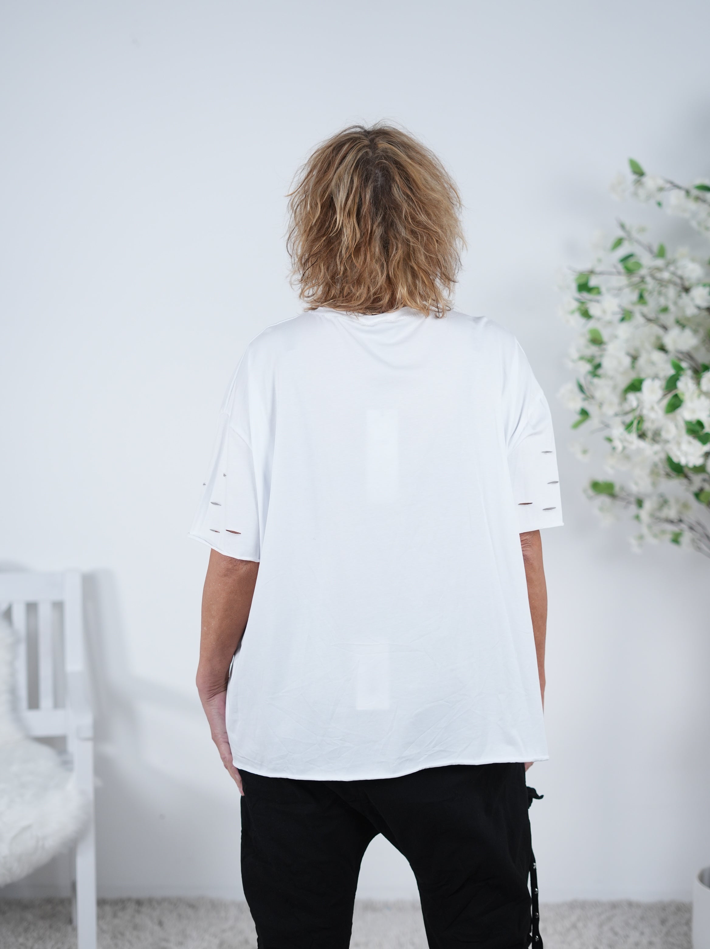 Shirt mit Rundhalsausschnitt und Ketten verziert