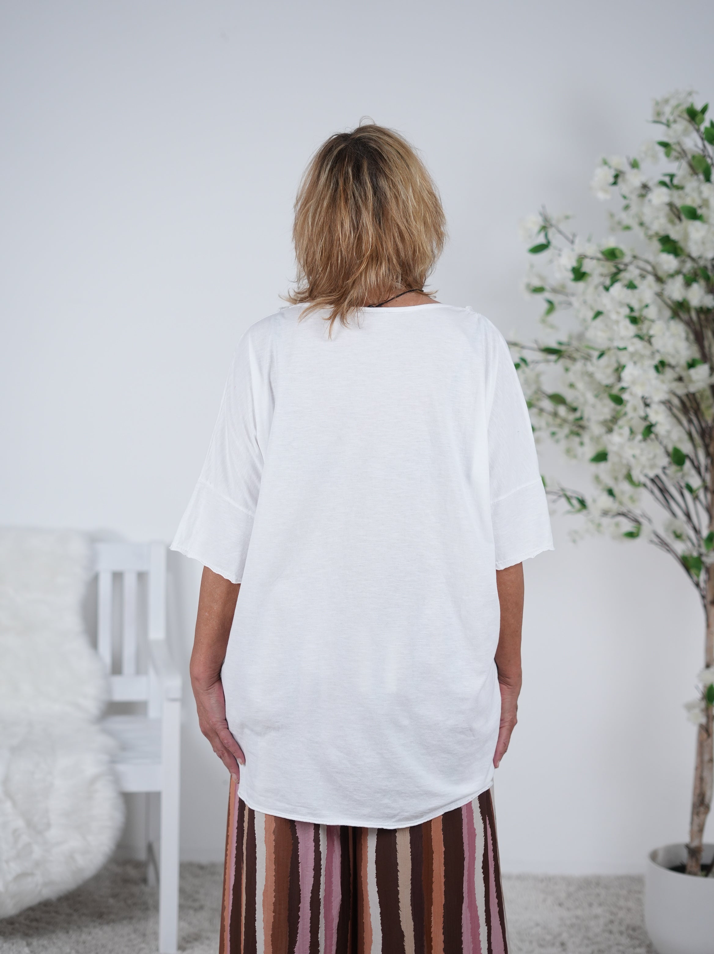Shirt mit überschnittenem Arm, Statement Schriftzug und V-Ausschnitt