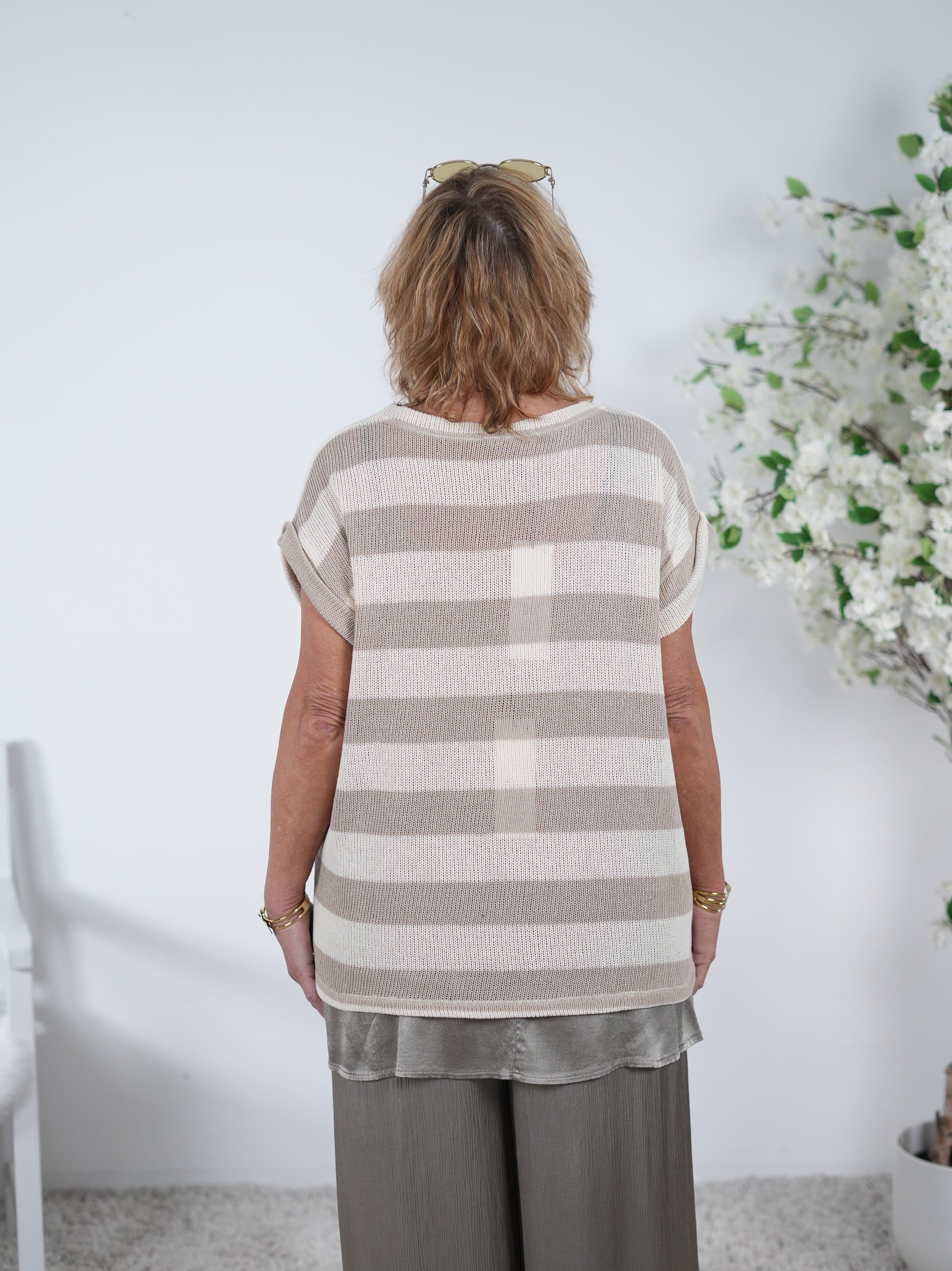 Sommerstrick Shirt im Streifen Design