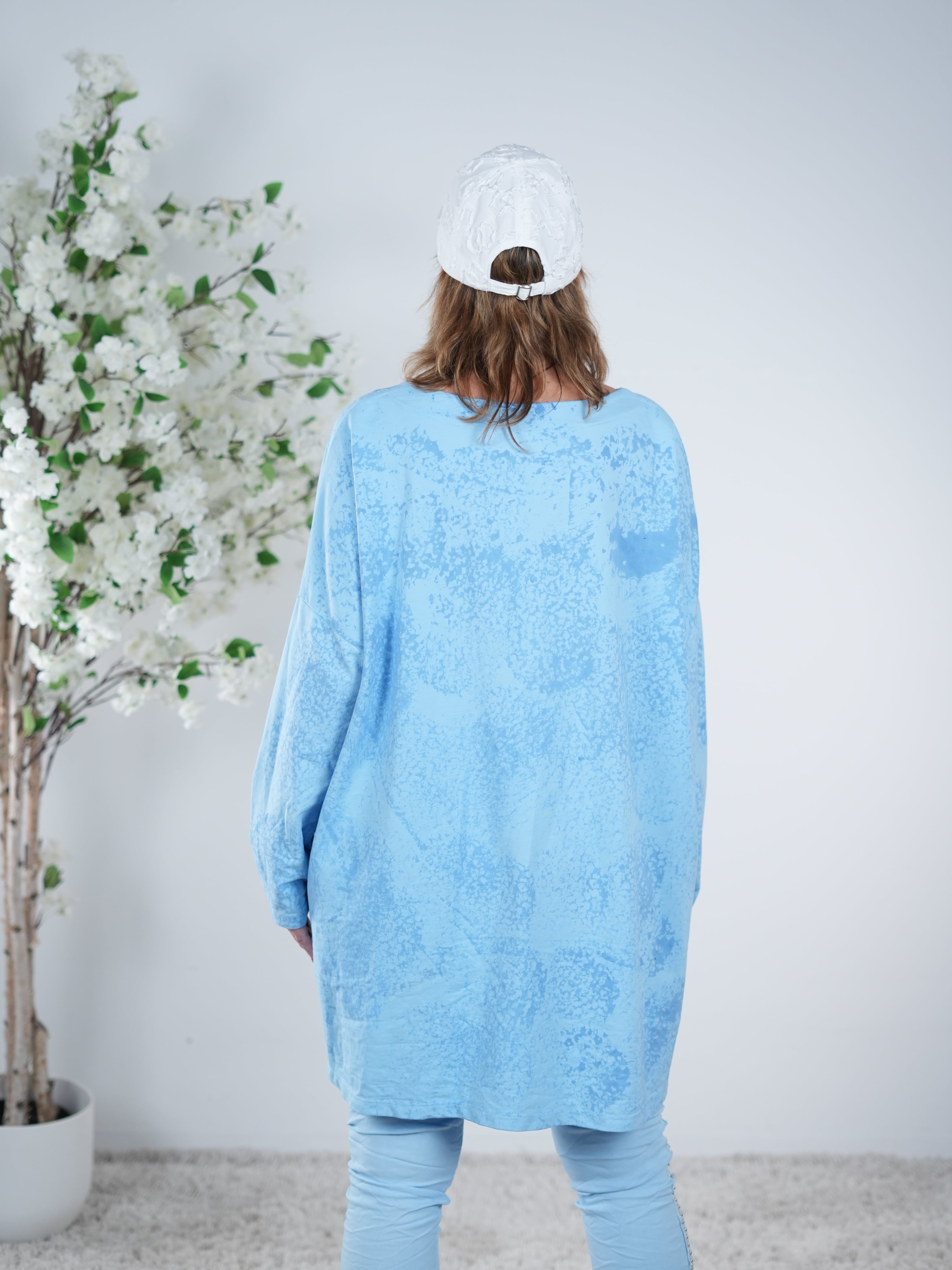 Sweaty im Batik Design und großem Rundhalsausschnitt