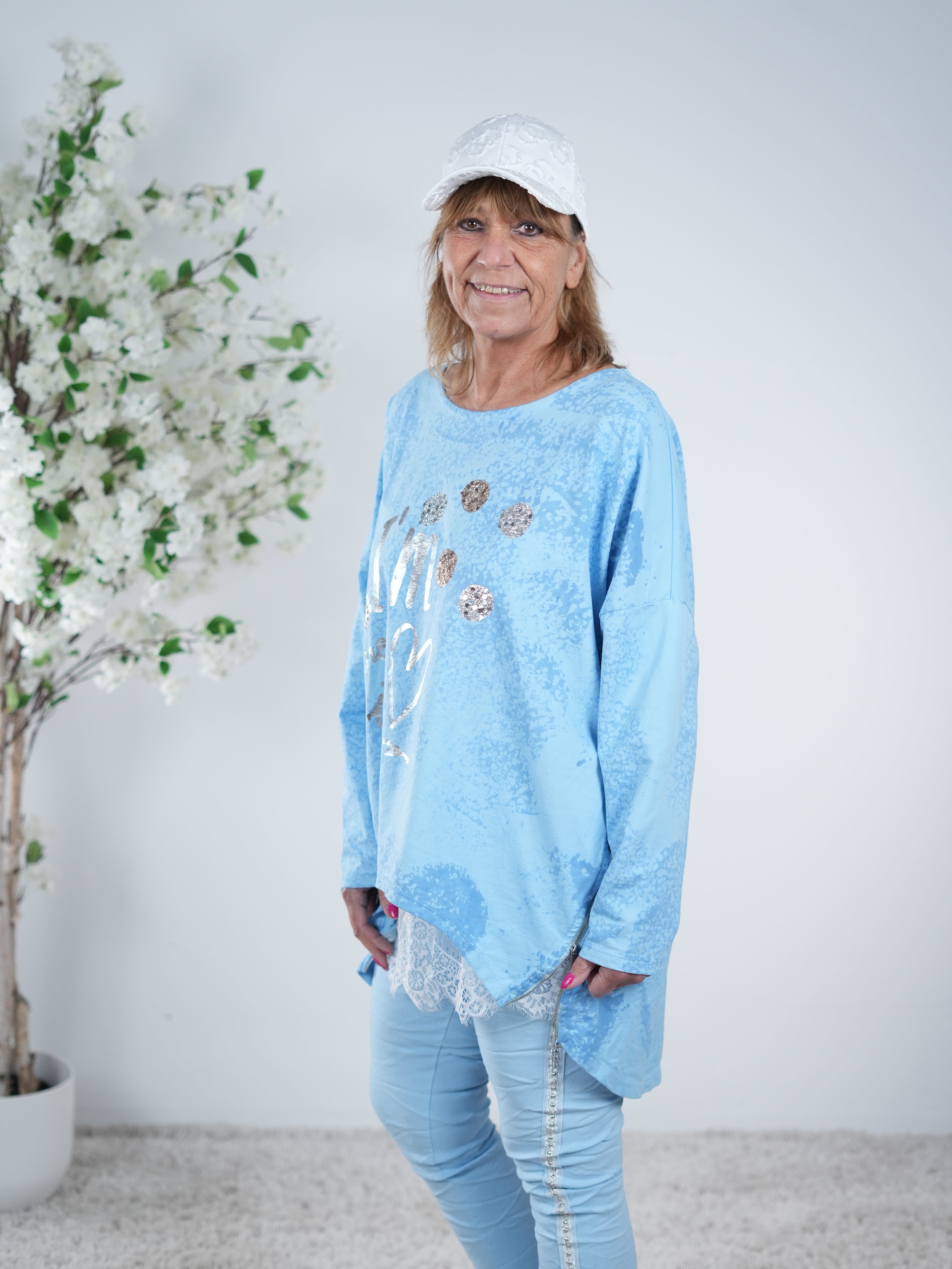 Sweaty im Batik Design und großem Rundhalsausschnitt