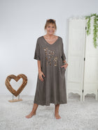 T-Shirt Kleid mit V-Ausschnitt