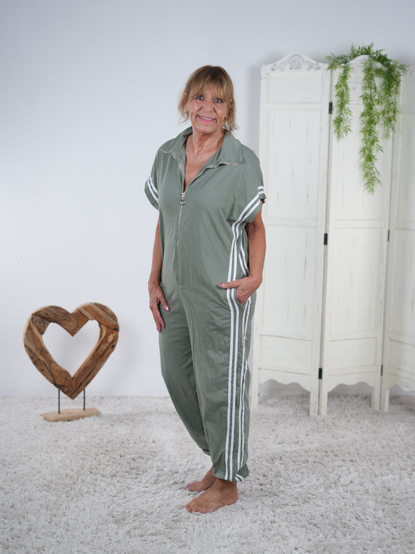 unifarbener Jumper im Shirt Look Olive