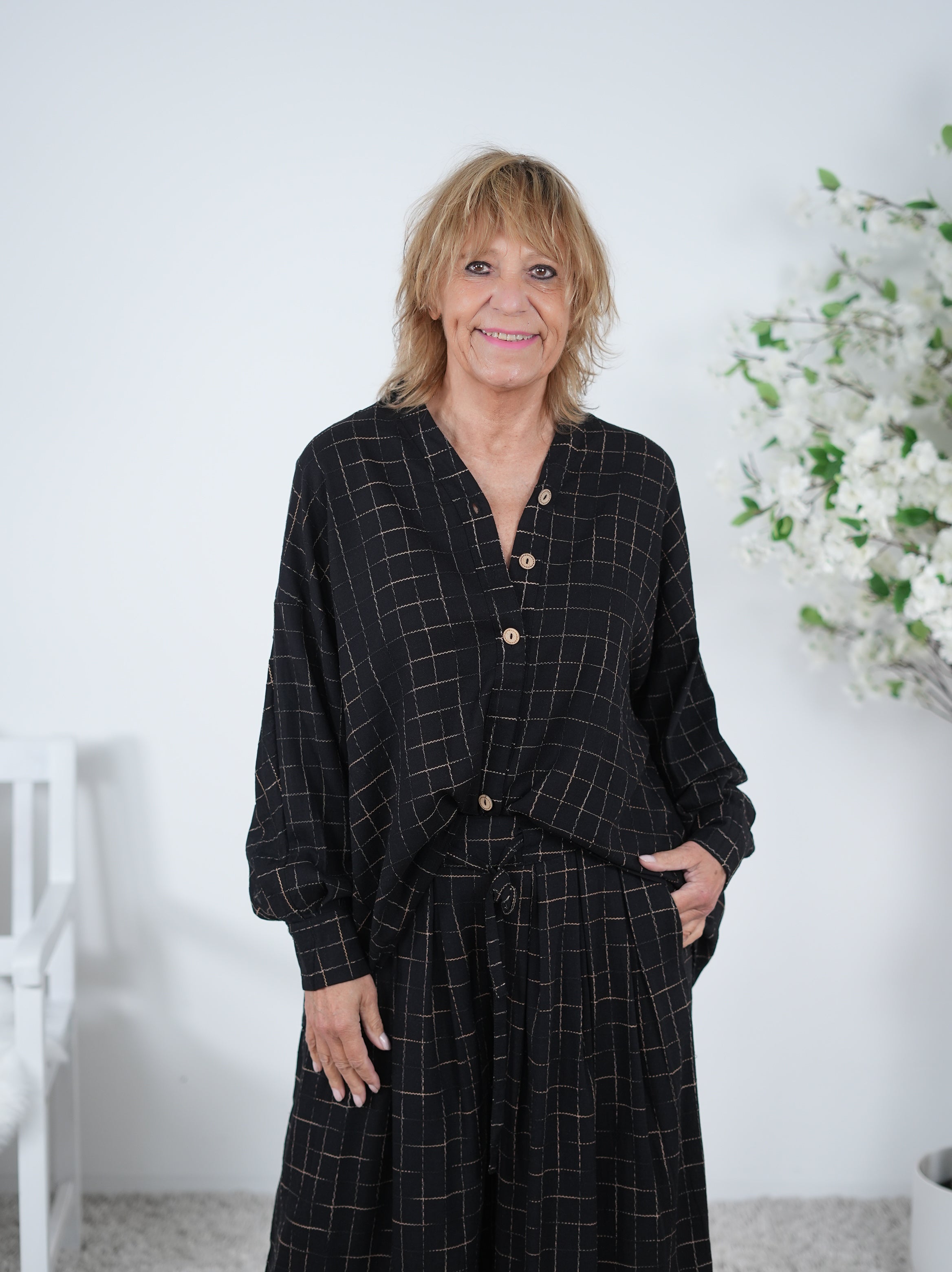 Vokuhila Bluse mit genähtem Karo Muster Einheitsgröße (ca Gr. 40 "oversize"-46) Schwarz