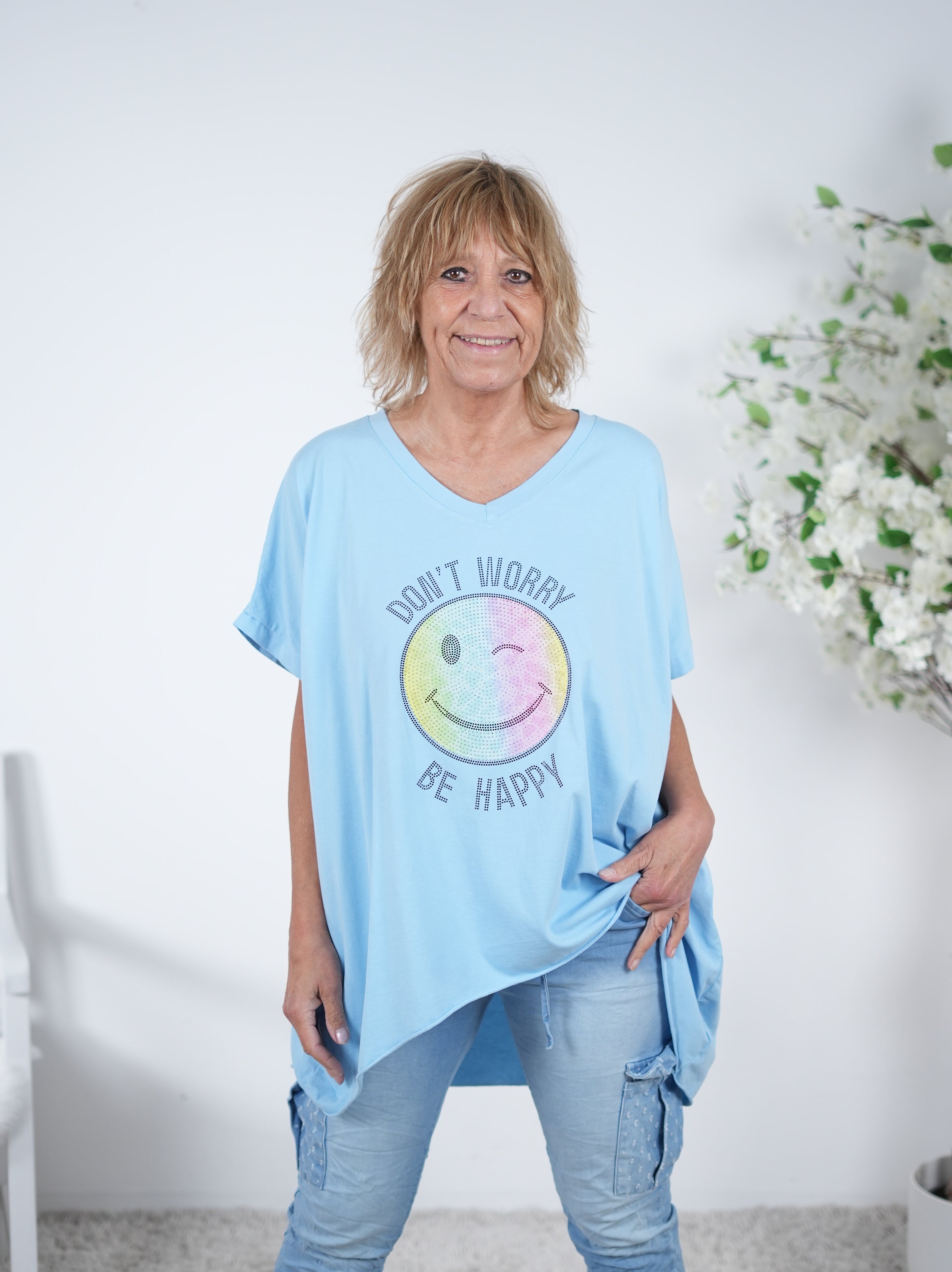 Vokuhila Shirt mit Gute-Laune Patch One Size (ca Größe 40 "oversize"-46) Helles Blau