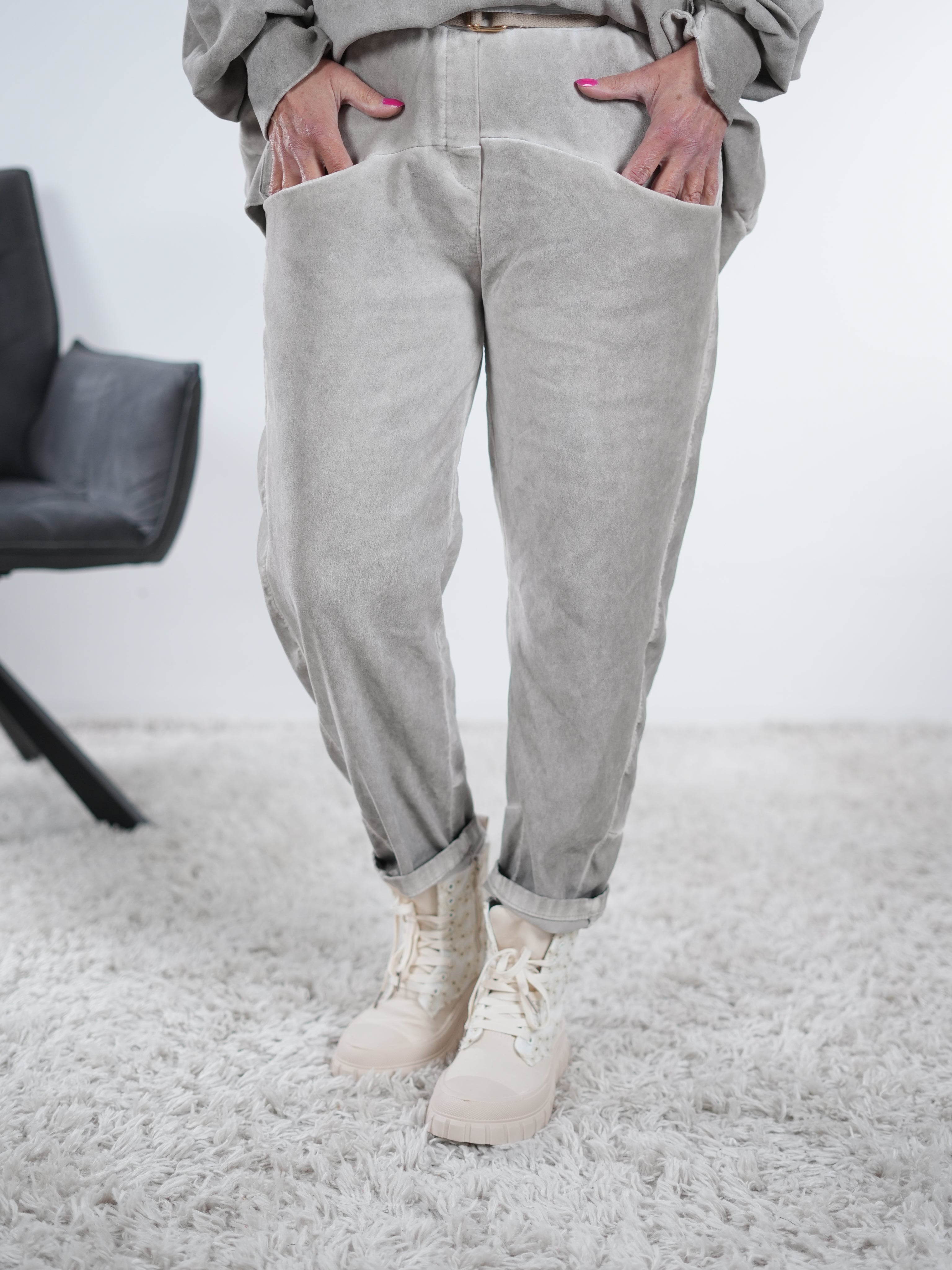 Velour Pants, stonewashed One Size (ca Größe 40-42 44) Beige