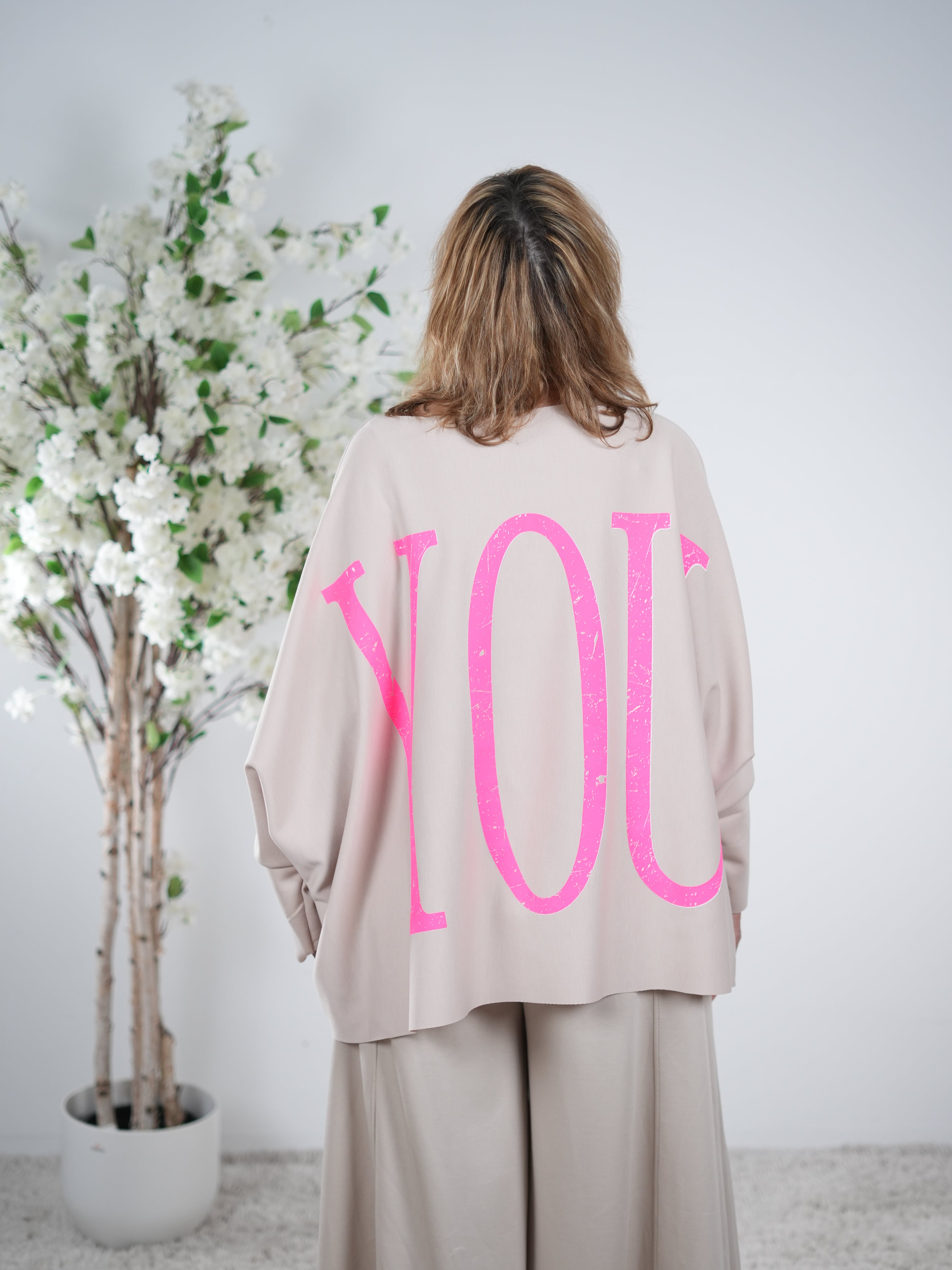 weicher Poncho mit "Hey" Schriftzug