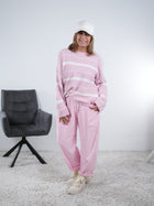 Weicher Feinstrickpulli, gestreift