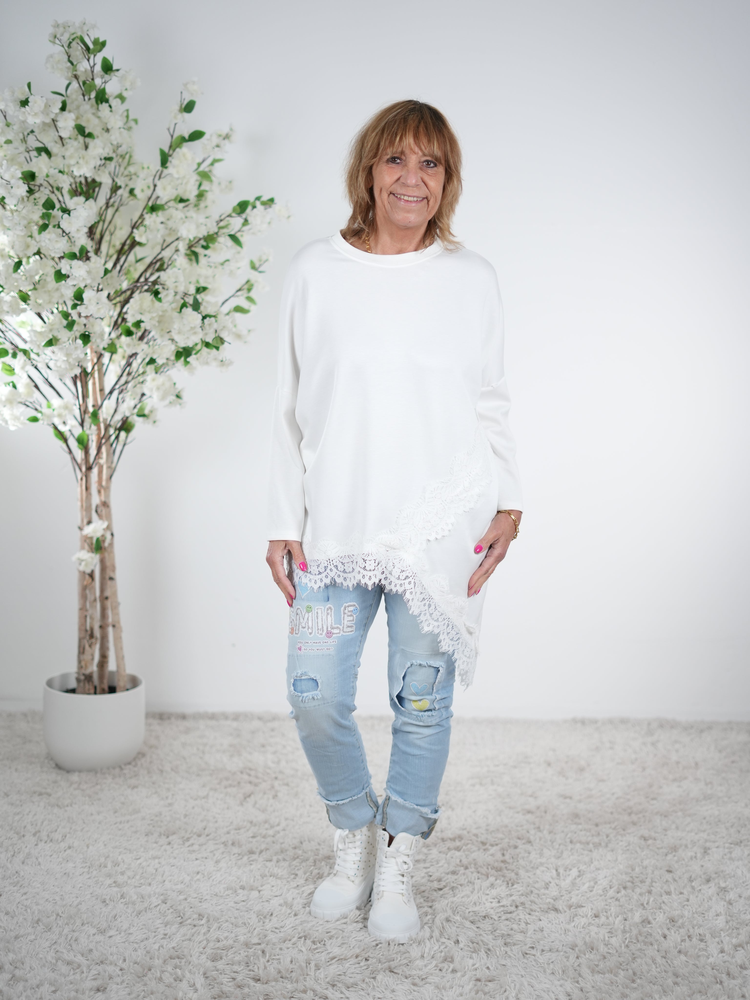 weiches Sweaty im asymmetrischem Schnitt One Size (ca Gr. 40 "oversize"-46) Weiß