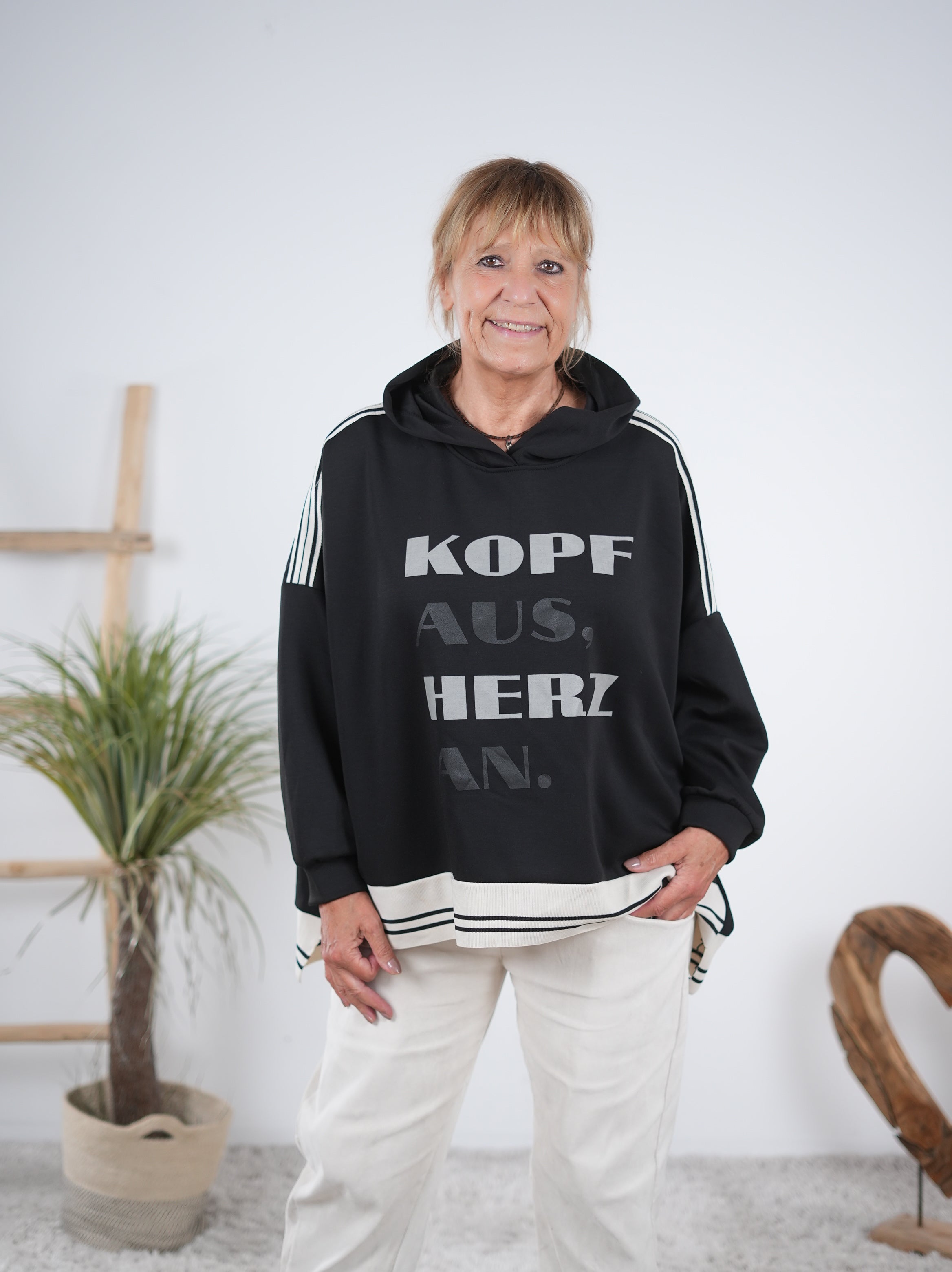 weiches Sweaty mit breitem Bündchen am Abschluss Schwarz
