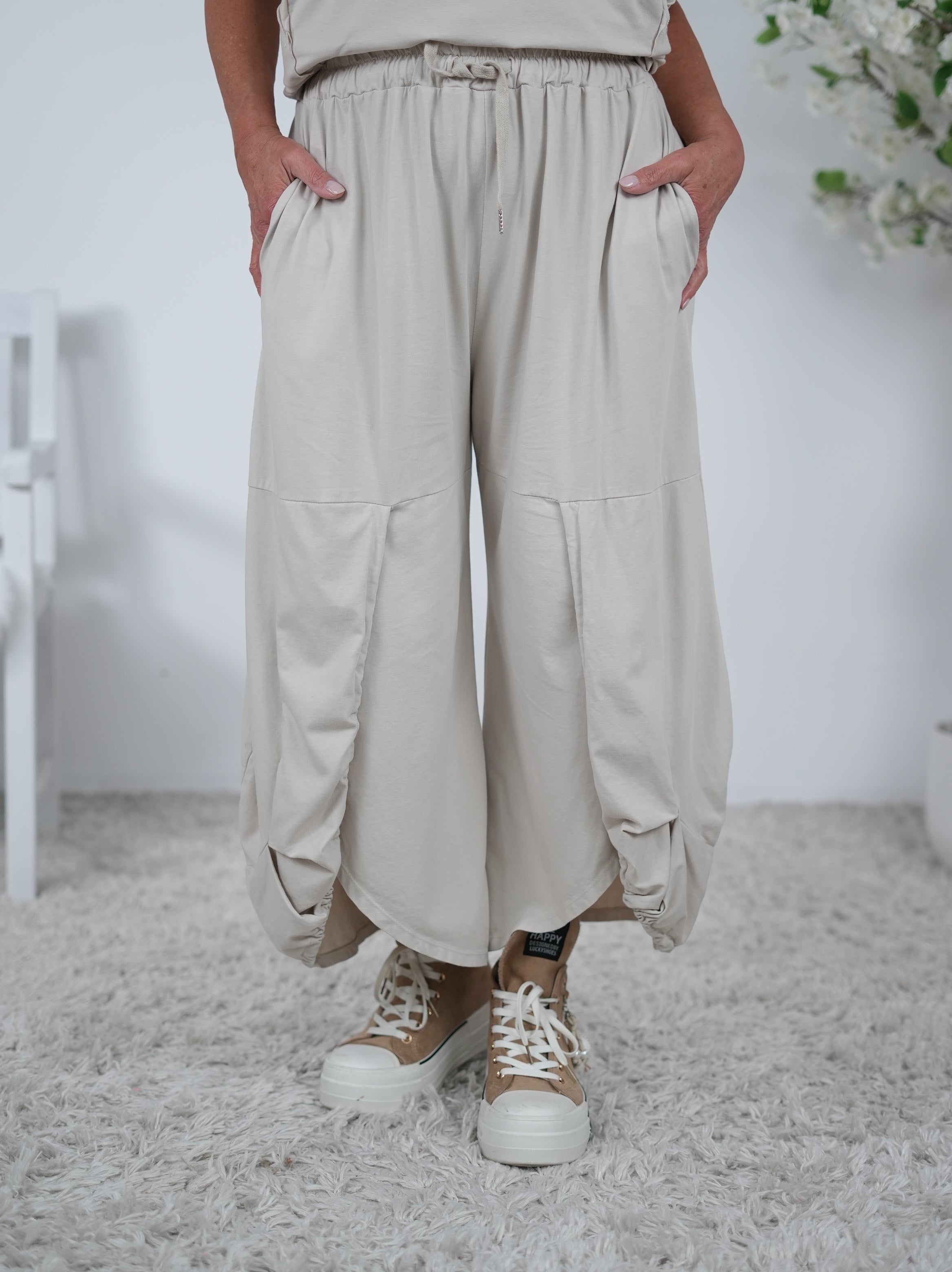 Weite Pants im ausgefallenen Schnitt Einheitsgröße (ca Gr. 40-44 46) Beige
