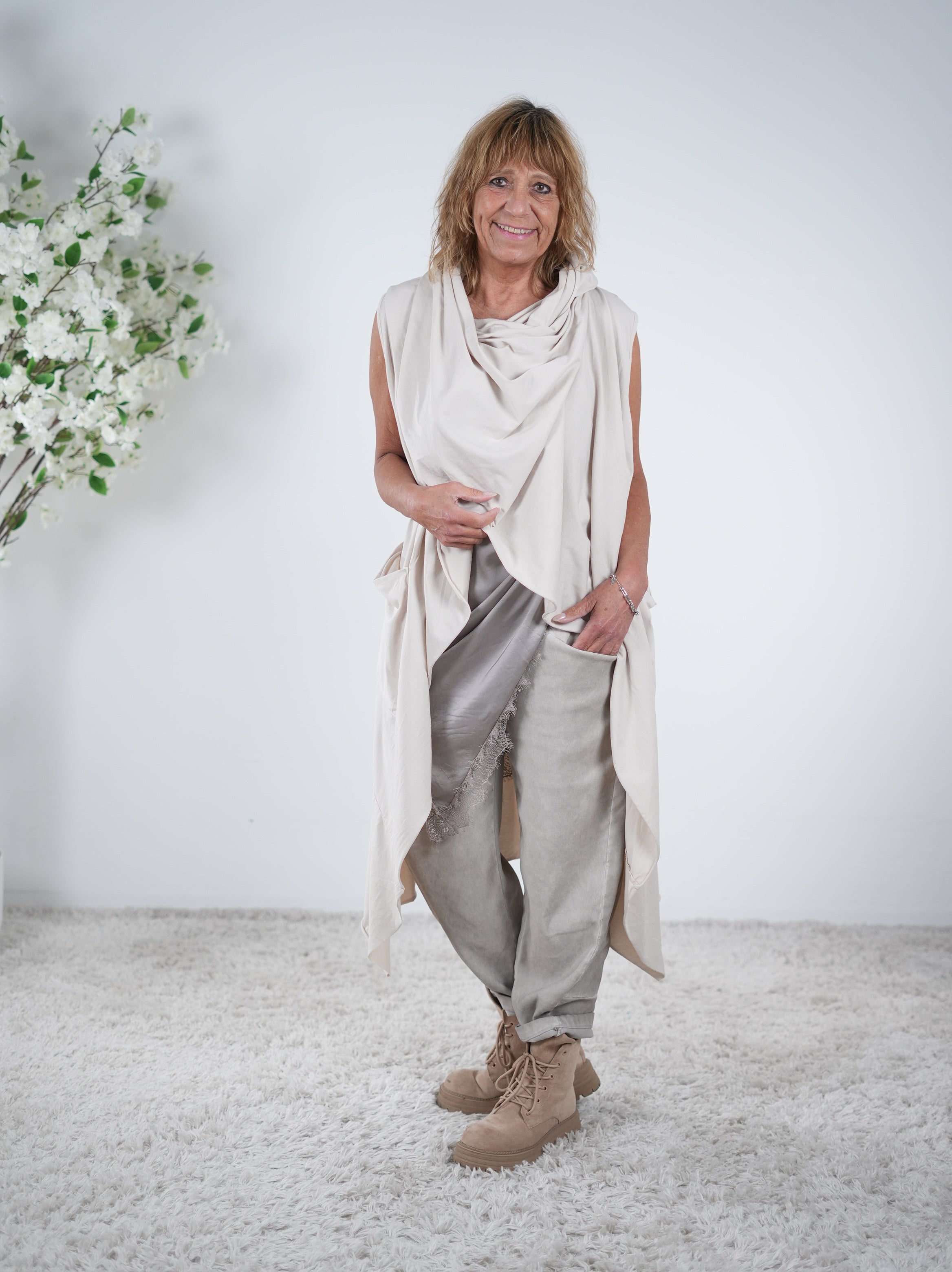 Weste mit Schalkragen