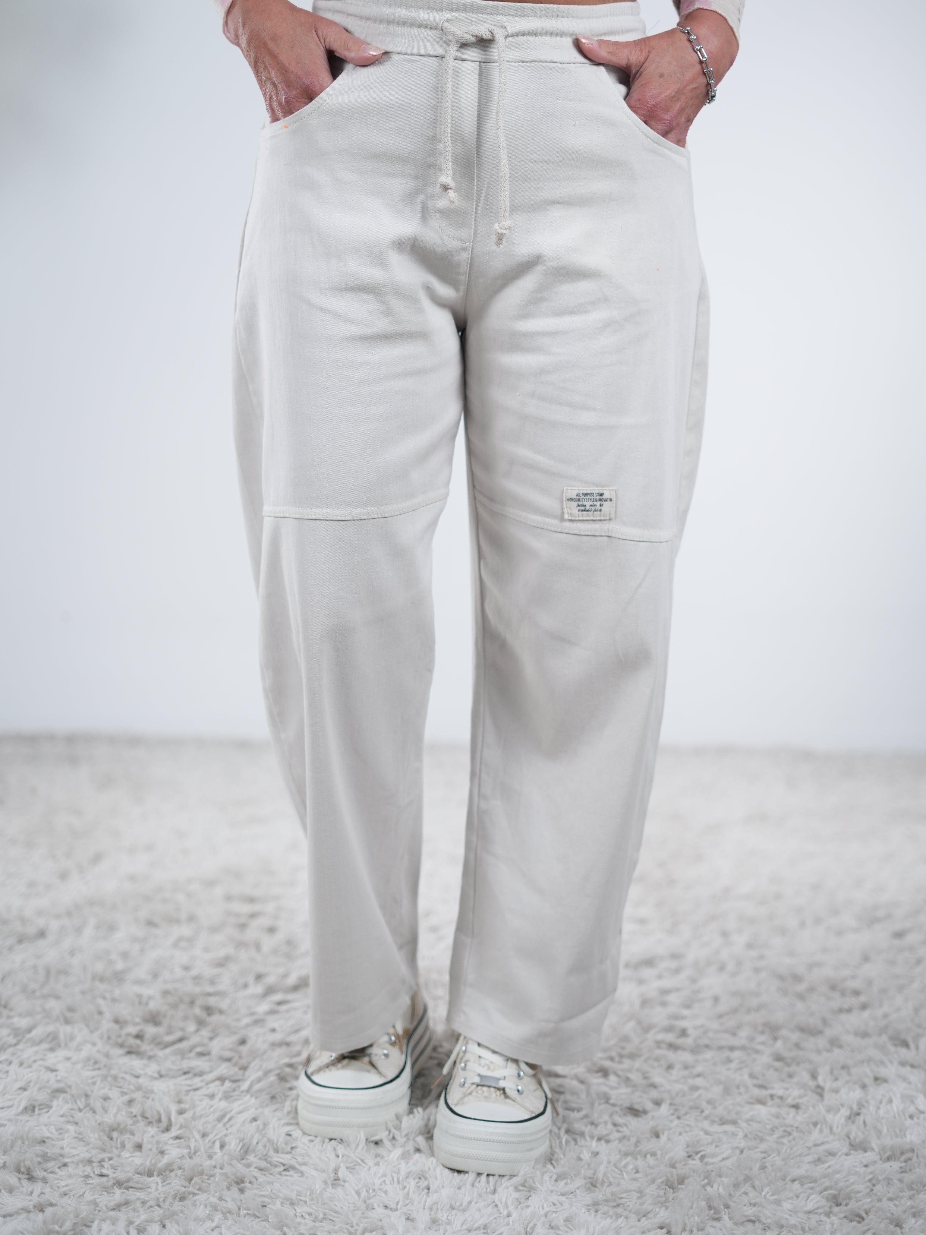Wide Leg Pants mit kleinem Patch One Size (ca Gr. 38-42) Beige