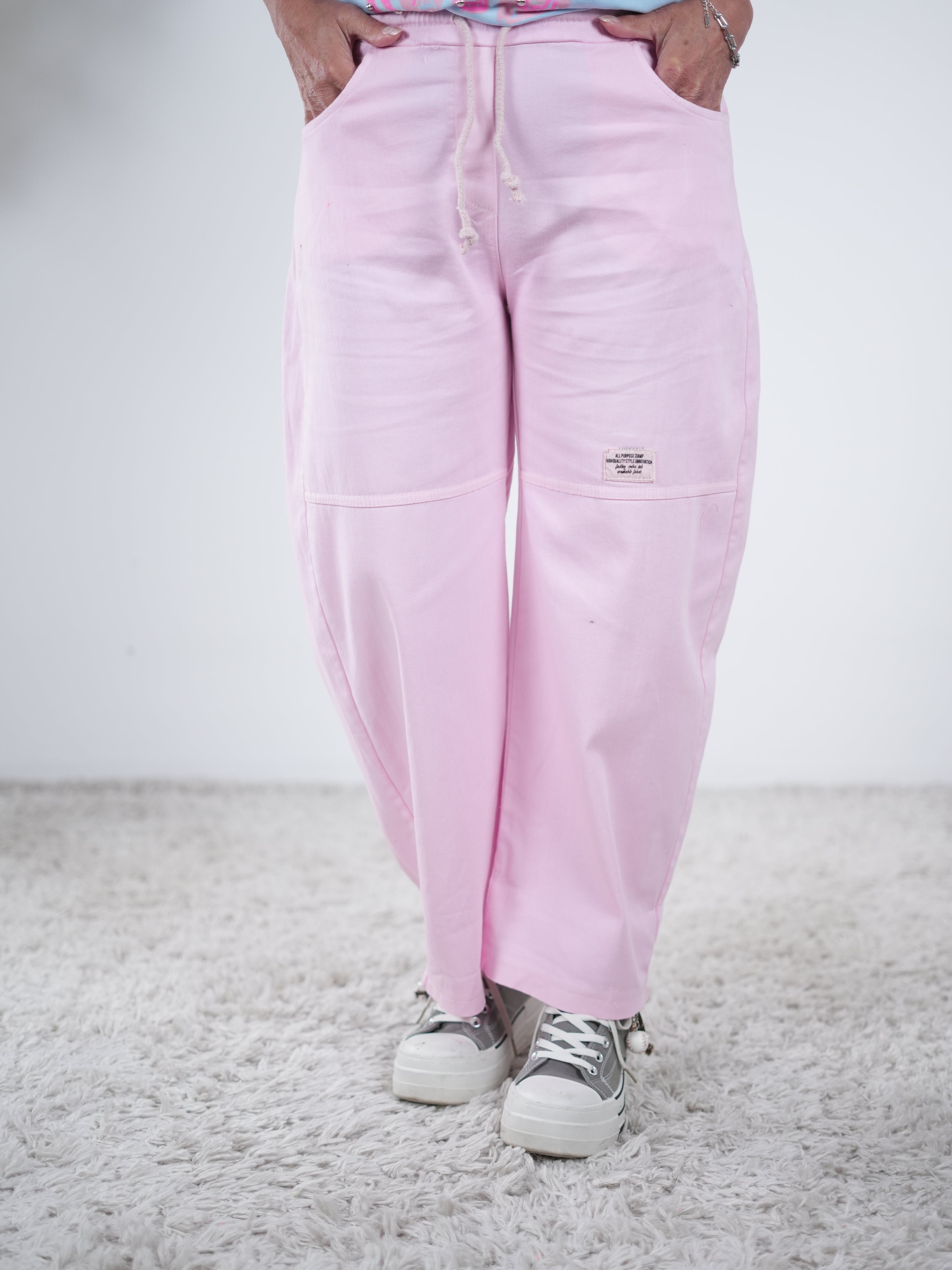 Wide Leg Pants mit kleinem Patch One Size (ca Gr. 38-42) Babypink